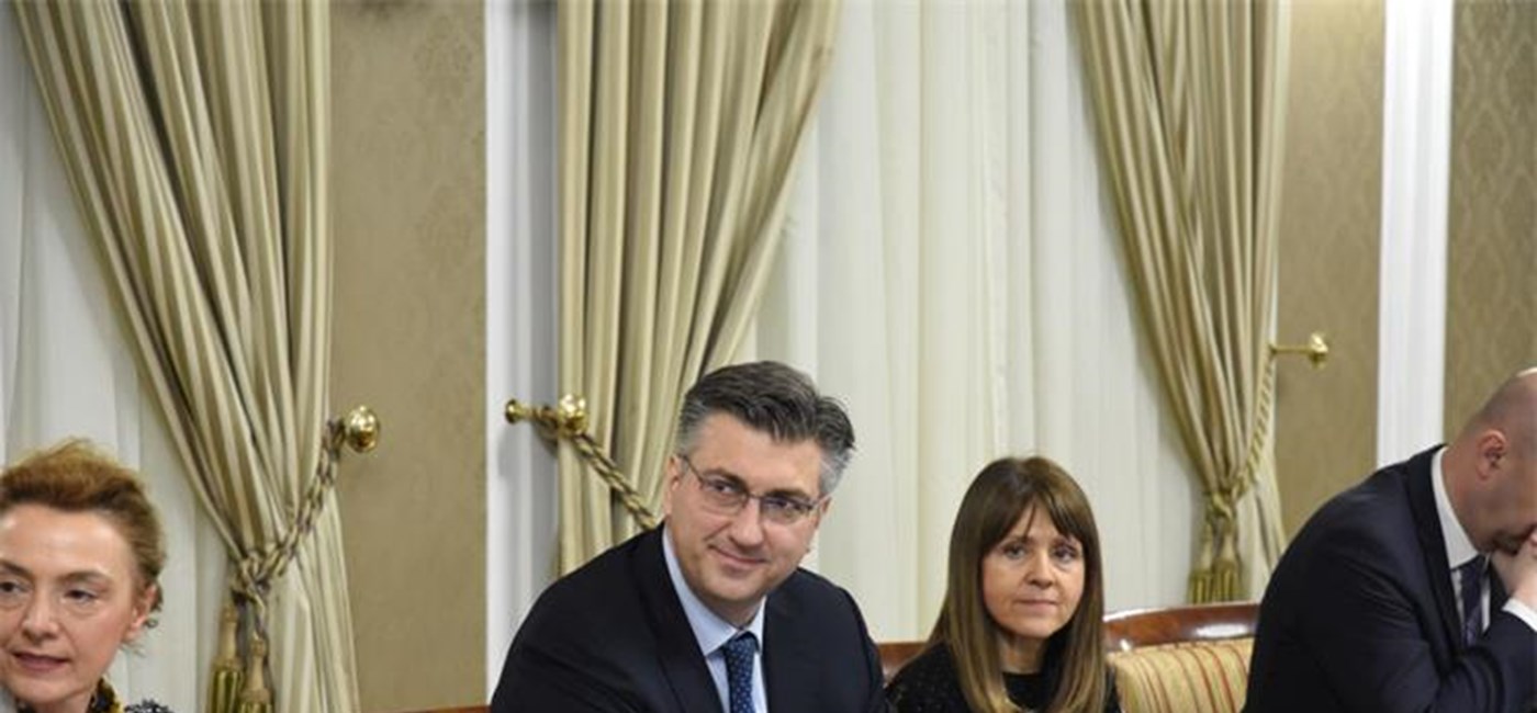 Zahvalni smo ženama za doprinos u izgradnji hrvatskoga društva, borimo se protiv svih oblika diskriminacije i nasilja